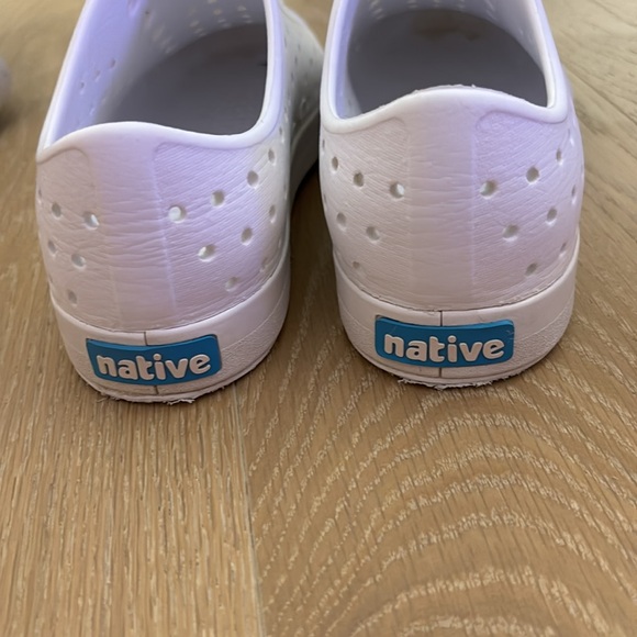 White Native Water Shoes J3 - Picture 2 of 3